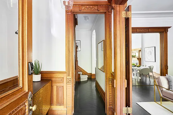 Sold by Compass | media 5