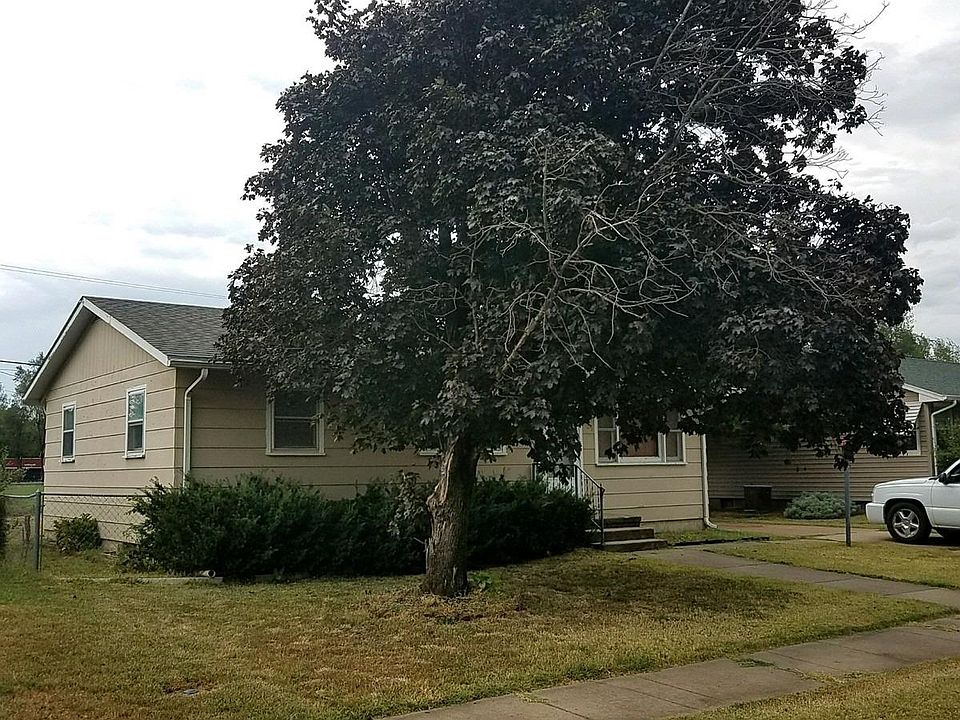 1st image of 405 SE 6th St