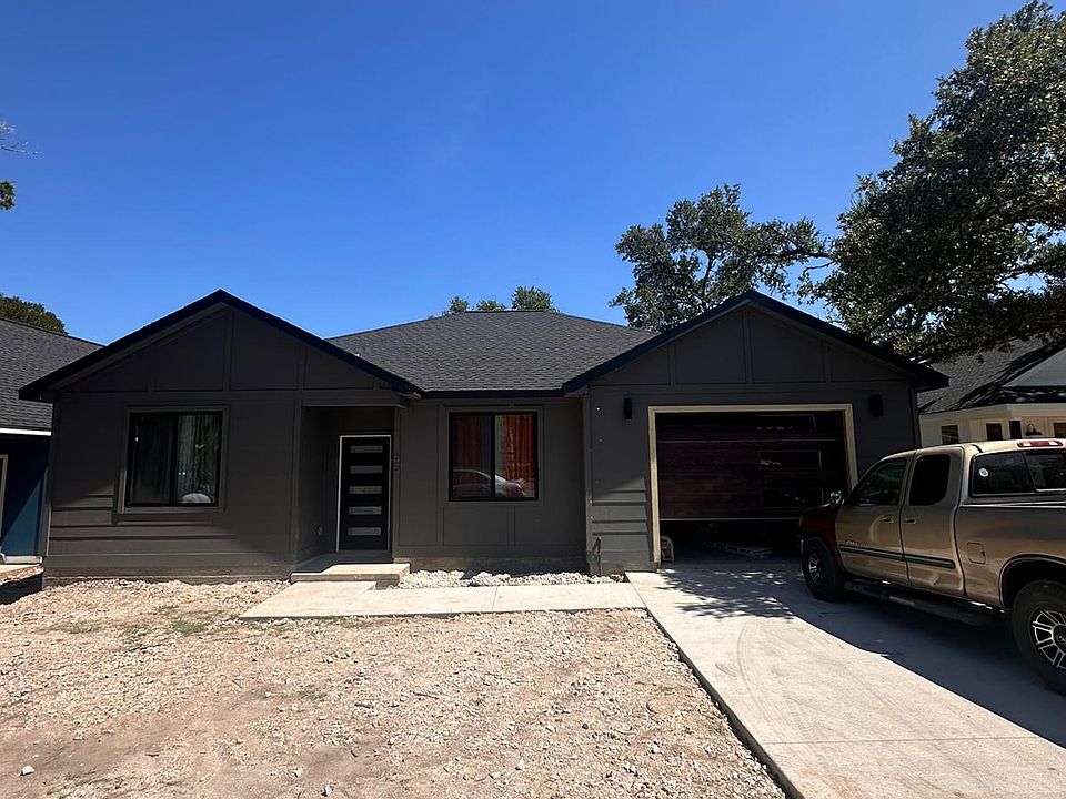 1st image of 65 Woodacre Dr
