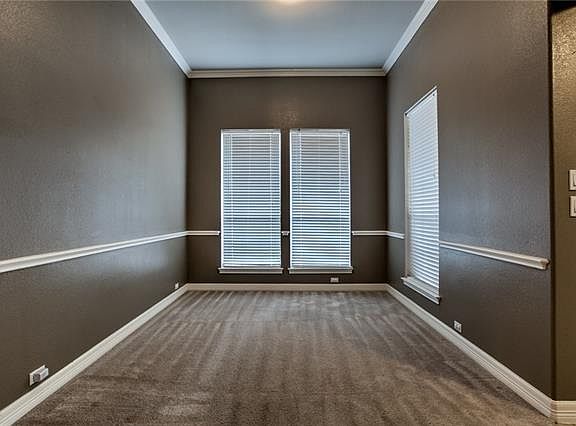 4th image of 2613 Crestfield Pl