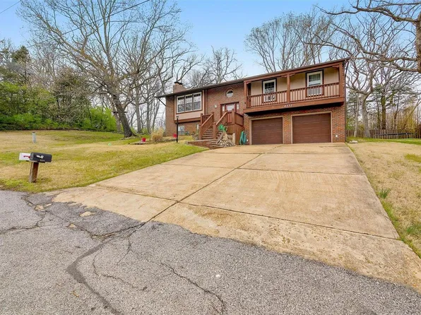 4235 Oakcrest Dr, House Springs, MO 63051