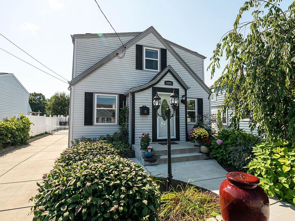 1st image of 1835 East Eden PLACE