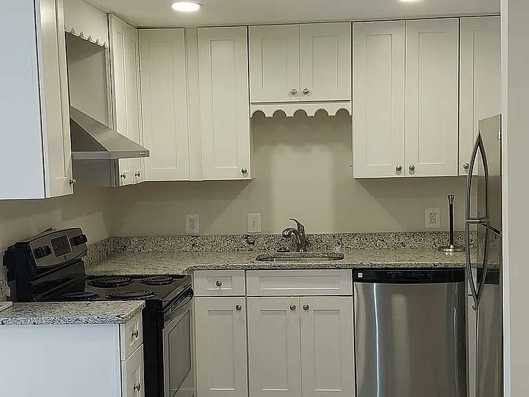 1246 New Jersey Ave NW #B — Photo 2