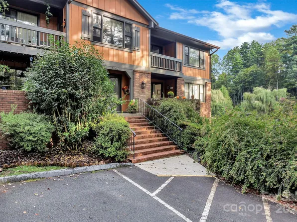 1759 Haywood Manor Rd APT A, Hendersonville, NC 28791