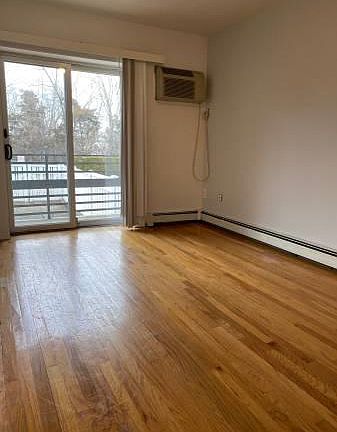 4th image of 13127 11th Ave Floor 2