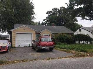 501 Freelove St, Fall River, MA 02720