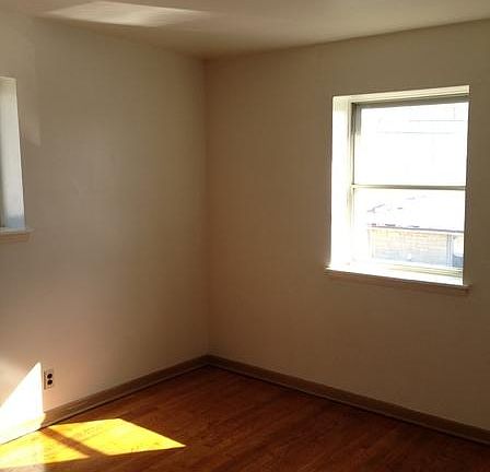 2nd image of 8011 W Lincoln Ave
