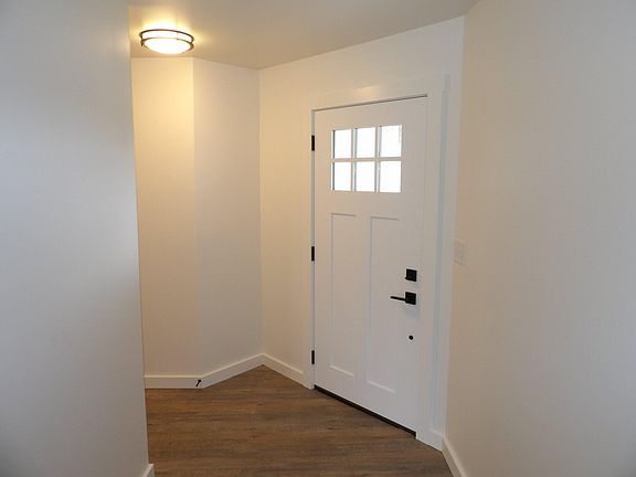 5th image of 779 Ridgeview Dr