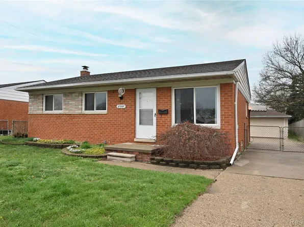 27807 Delton St, Madison Heights, MI 48071