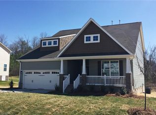170 Ironwood Dr, Thomasville, NC 27360