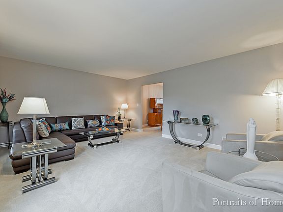 2nd image of 339 N Vista Ave