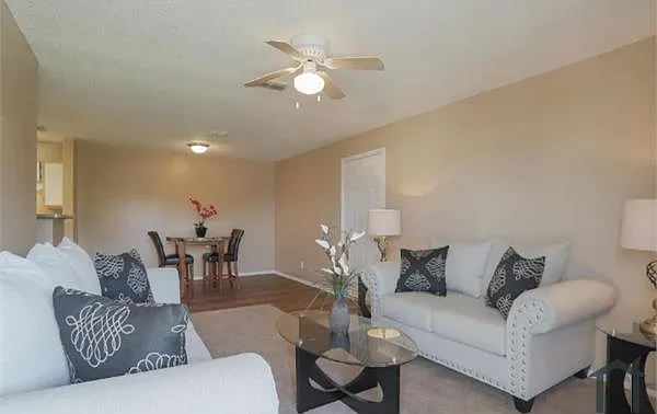 880 Motsie Rd — Photo 1