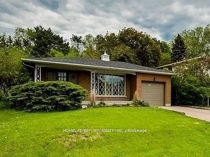 32 Blue Spruce Ln