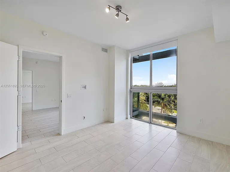 2000 Metropica Way #502 — Photo 21