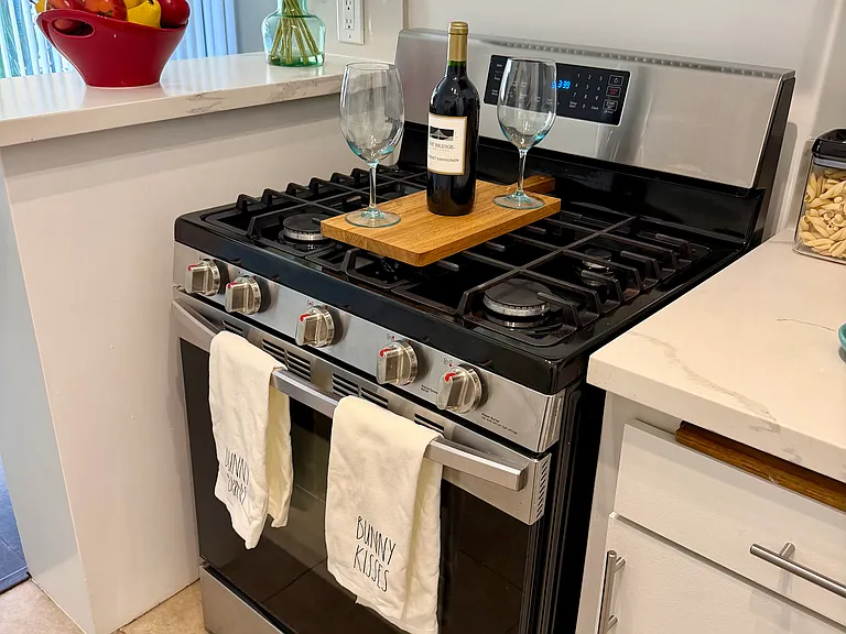 1814 N Serrano Ave #2 — Photo 5