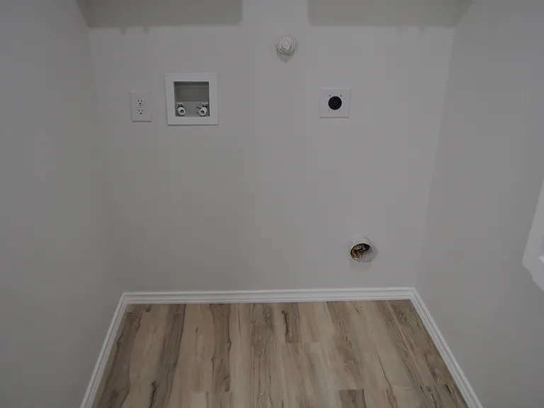 2368 Murphy Ct — Photo 10