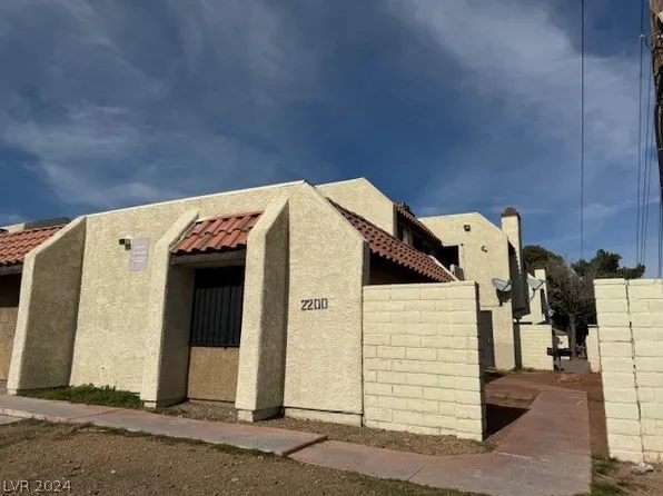 2200 Venus St APT C, North Las Vegas, NV 89030