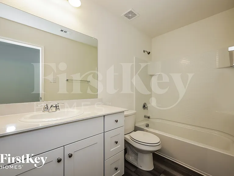 1822 Sandlin Dr — Photo 14