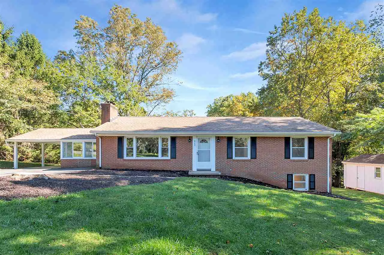 2700 Northfield Rd photo 1