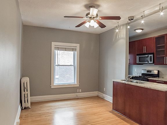 3rd image of 2881 Irving Ave S Unit 206