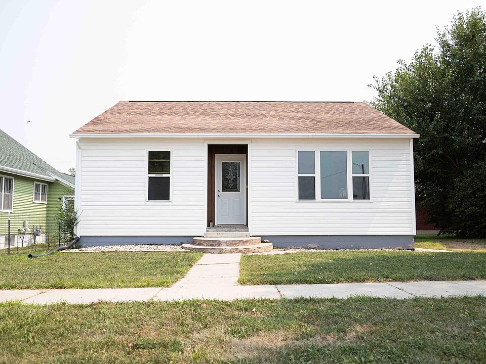 1st image of 402 S Carpenter St