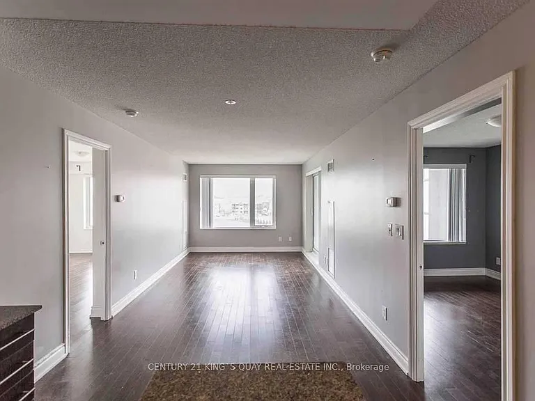 233 S Park Rd #806 — Photo 3