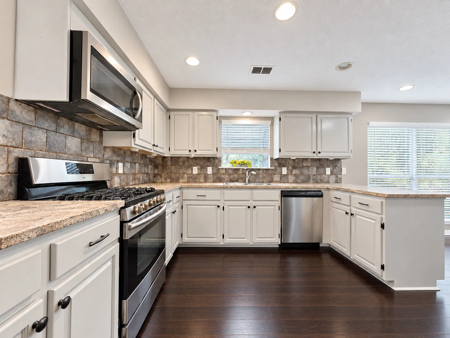 14 Creek Dr — Photo 4