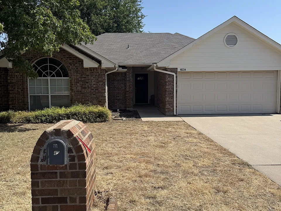 10224 Maria Dr