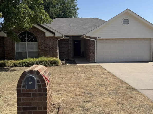 10224 Maria Dr, Fort Worth, TX 76108