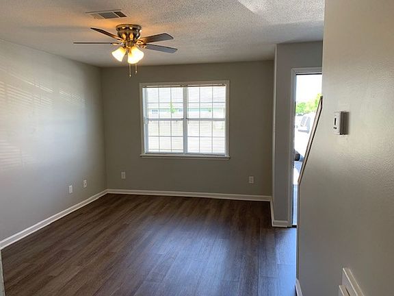 4th image of 1827 Remer Ln