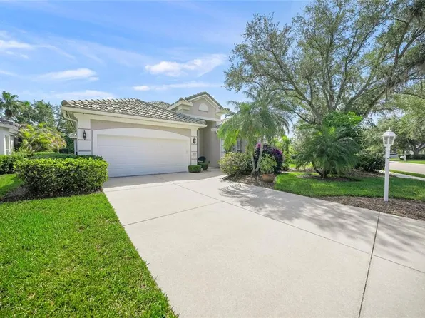 6923 Lennox Pl, University Park, FL 34201