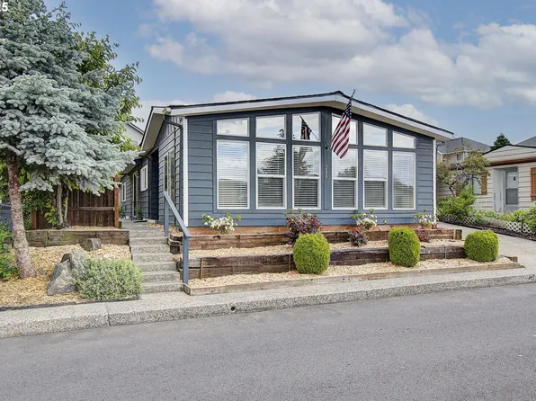 17401 SE 39th St Unit 208, Vancouver, WA 98683