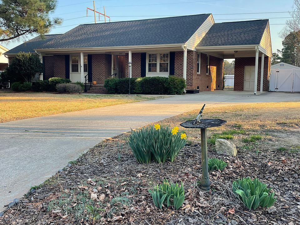 1st image of 2327 Alyson Dr N
