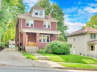 31 Marlin Dr W, Pittsburgh, PA 15216