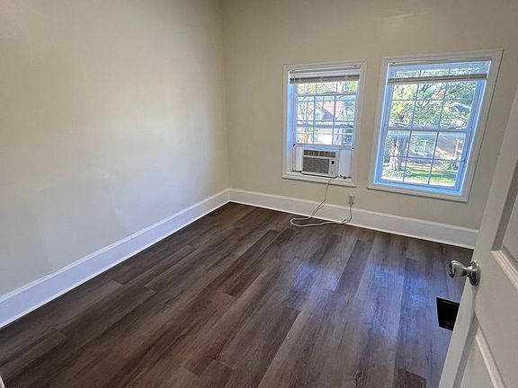2nd image of 425 Gibson Ave #Z3
