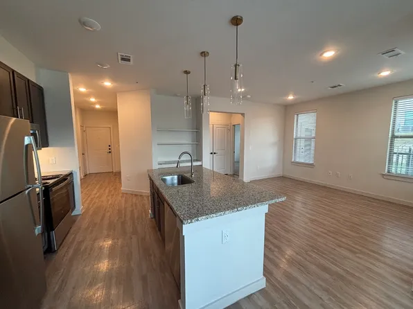 (undisclosed Address), San Marcos, TX 78666