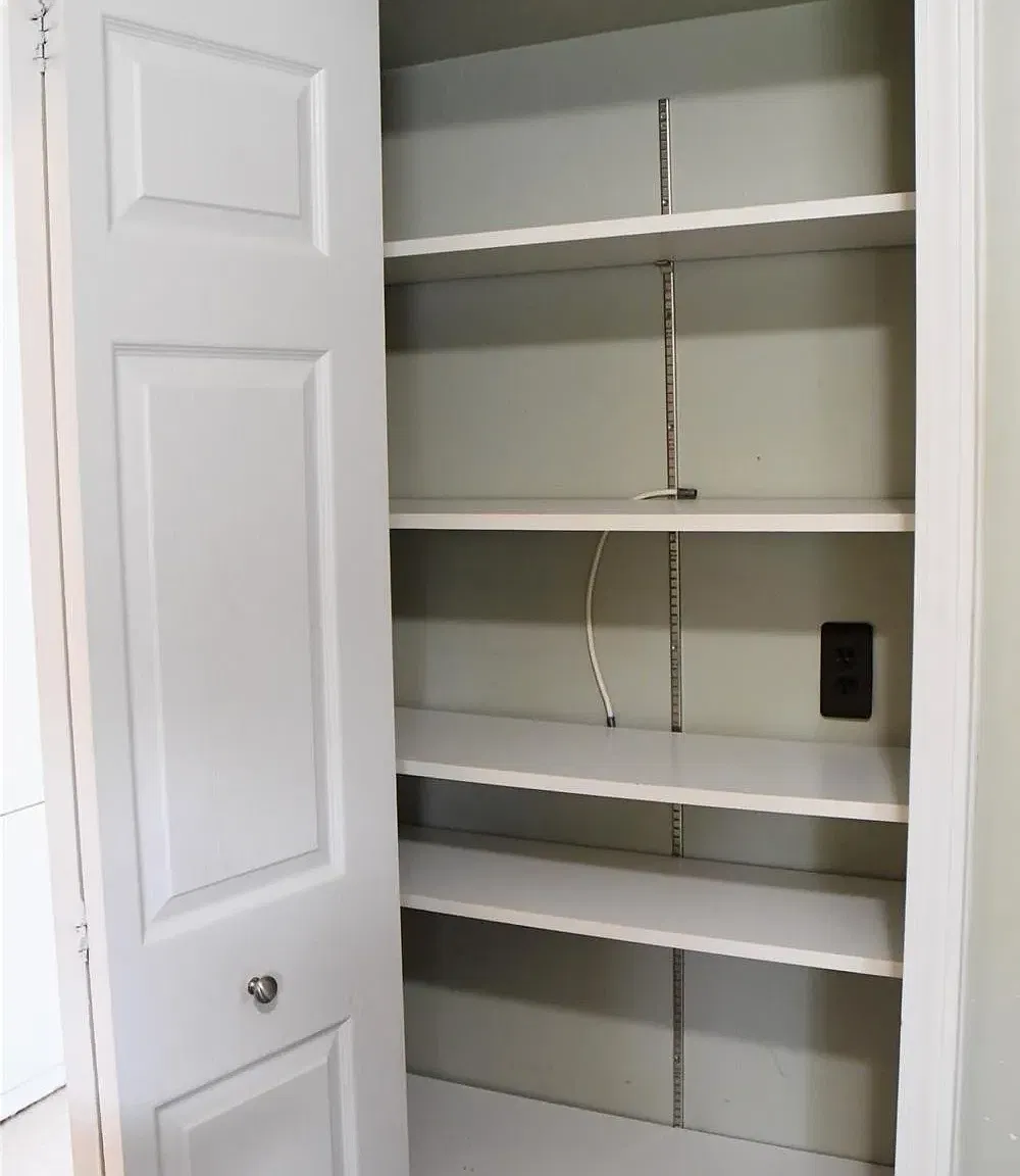 2 bed, 702 sqft, $1,800 — Photo 4