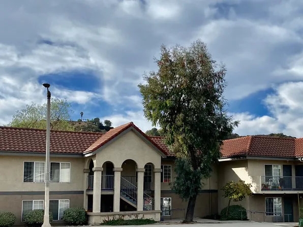 38FH, 6810 Foothill Blvd #214, Tujunga, CA 91042