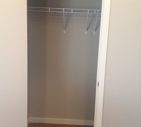 4th image of 1050 10th Ave NE Unit 411