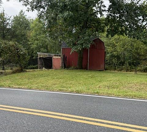 4th image of 2548 Limekiln Rd