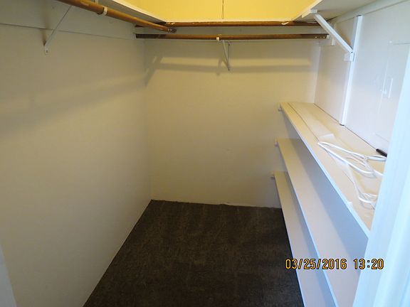 Walk-in closet