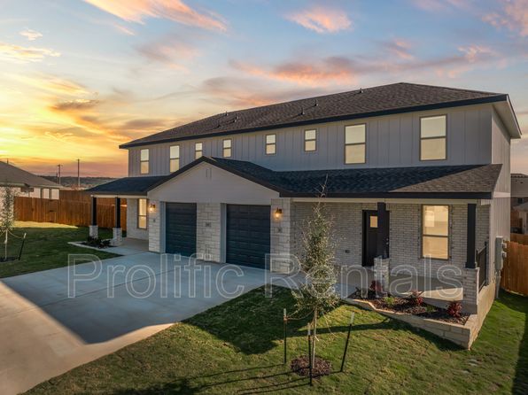 106 Logan Ct #B