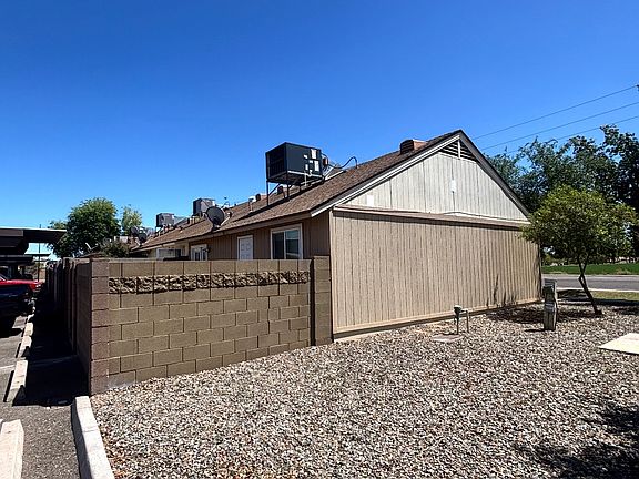 4th image of 8931 W Desert Jewel Dr