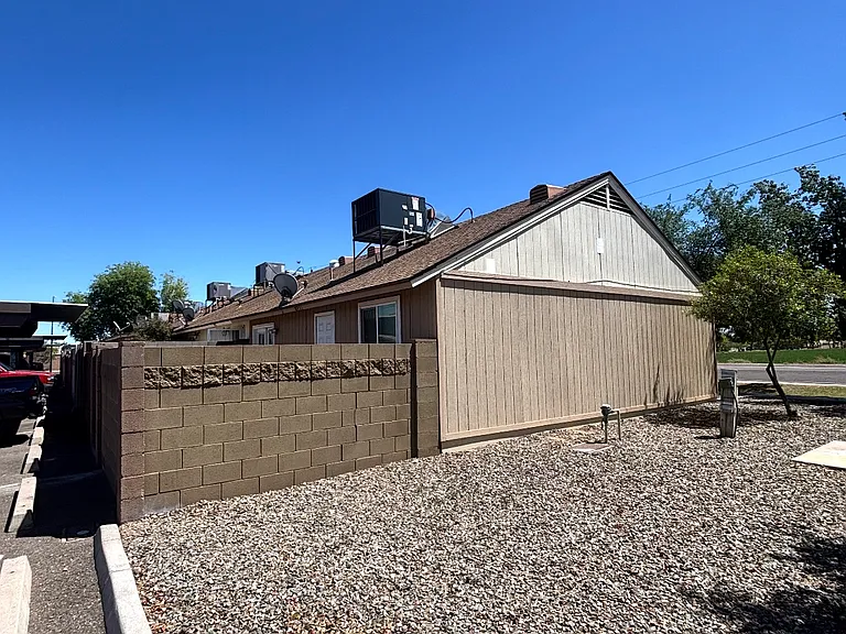 8931 W Desert Jewel Dr — Photo 4
