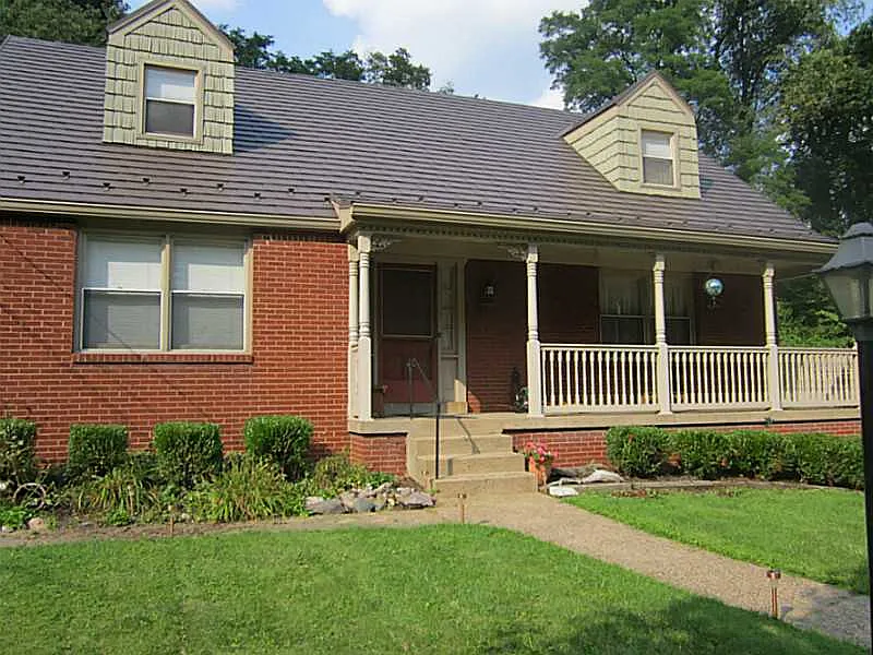 156 Thornberry Dr photo 1