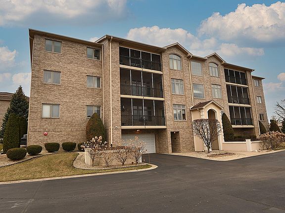 2nd image of 18500 Pine Lake Dr APT 1D