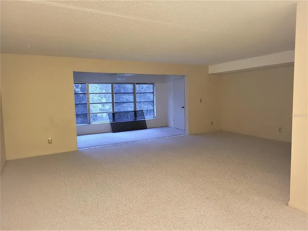 2 bed, 1366 sqft, $1,500 — Photo 2