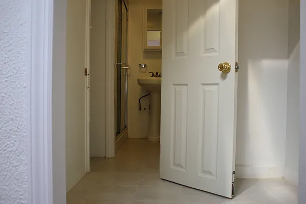 Rented by U2Apartment LLC | media 13