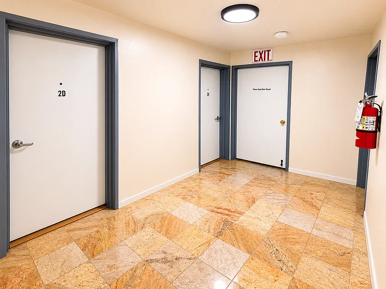 1124 Dunlop Ave #2C — Photo 9