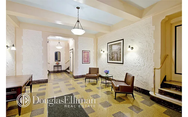 Sold by Douglas Elliman | media 21